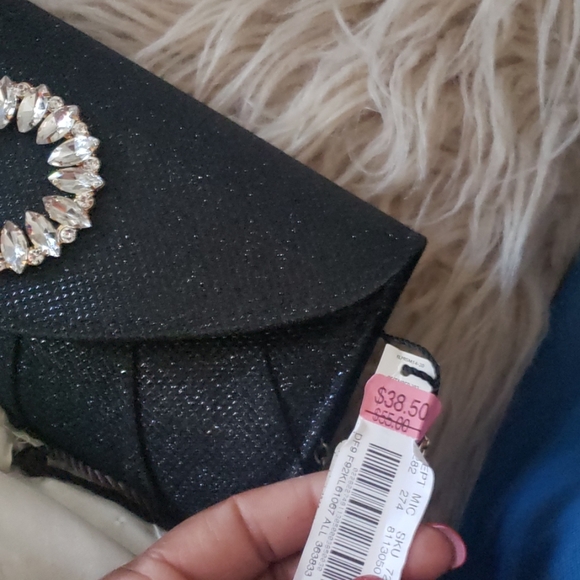 Purse - Picture 3 of 4